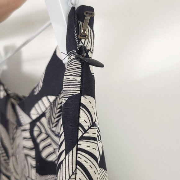 Vintage Silk Patterned Cropped Capri Pants - Picture 4 of 8